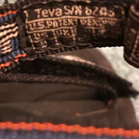 Teva Sandals Size US 9 for kids - Picture 3 of 4